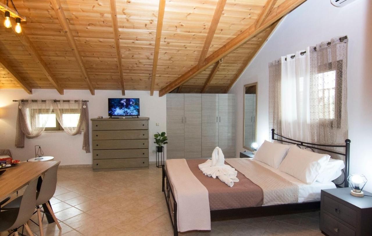 Selinitsa Stone Studio - Mani Seaview Retreat Agios Nikolaos  Buitenkant foto