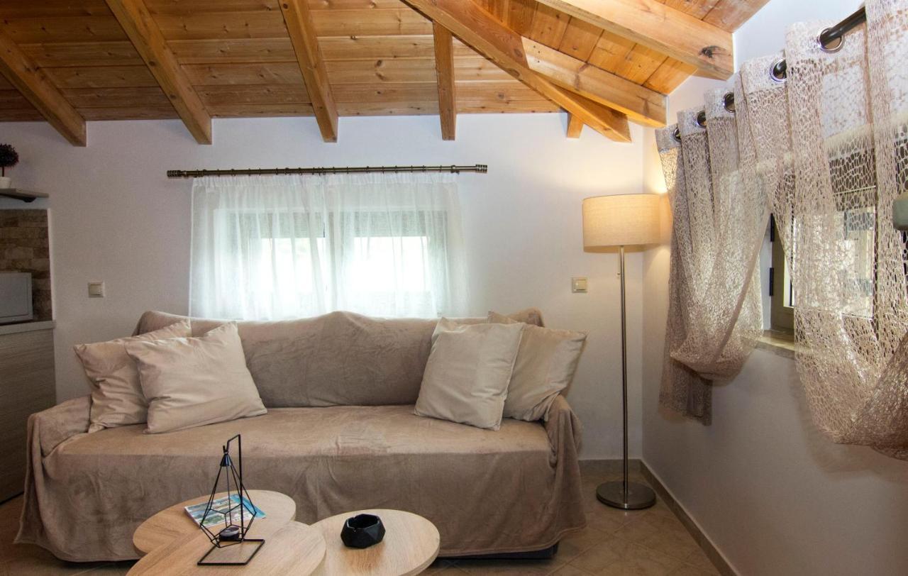 Selinitsa Stone Studio - Mani Seaview Retreat Agios Nikolaos  Buitenkant foto