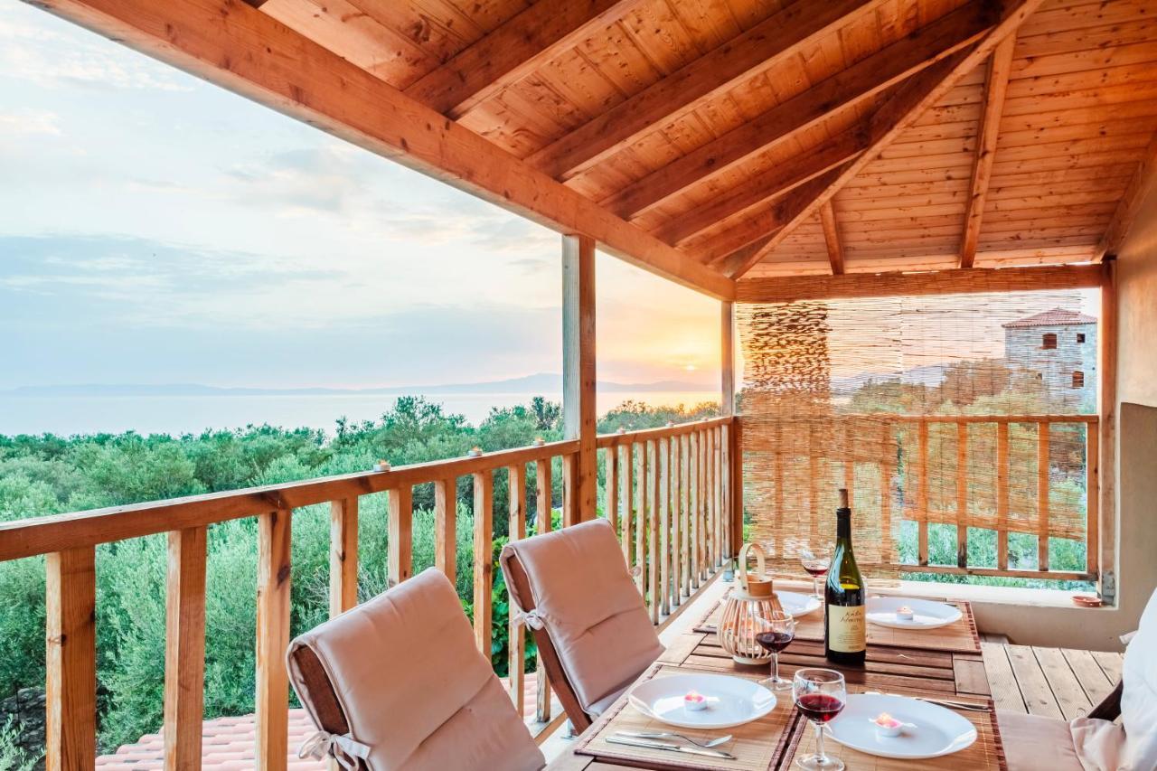Selinitsa Stone Studio - Mani Seaview Retreat Agios Nikolaos  Buitenkant foto